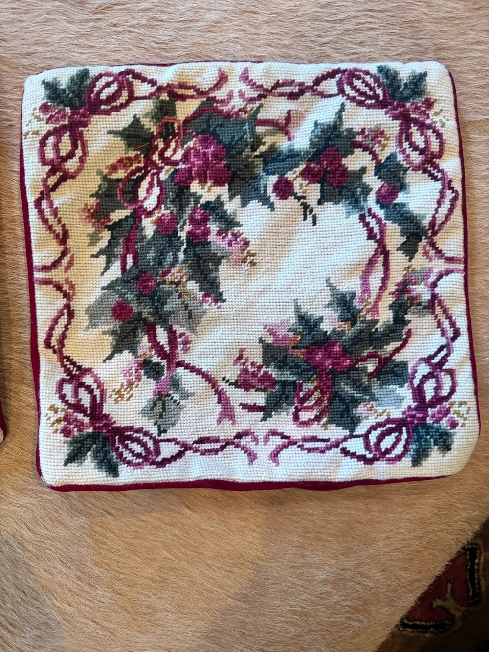 2 Classic Holiday Needlepoint Cushion Cover - Burgundy & Green